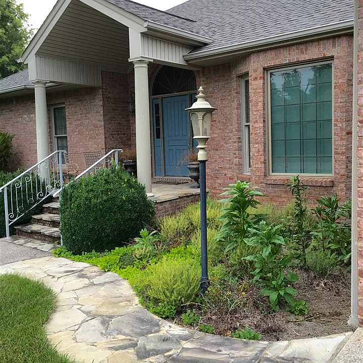 1st image of 2004 Larkspur Dr