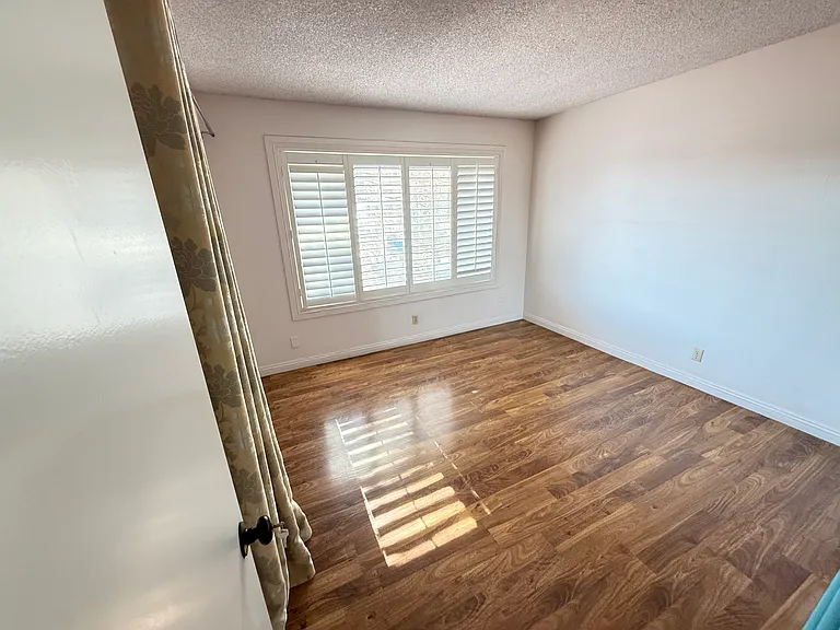 4340 Gannet Cir #112 — Photo 16