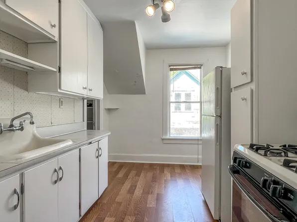 1617 2nd Ave S #2, Escanaba, MI 49829