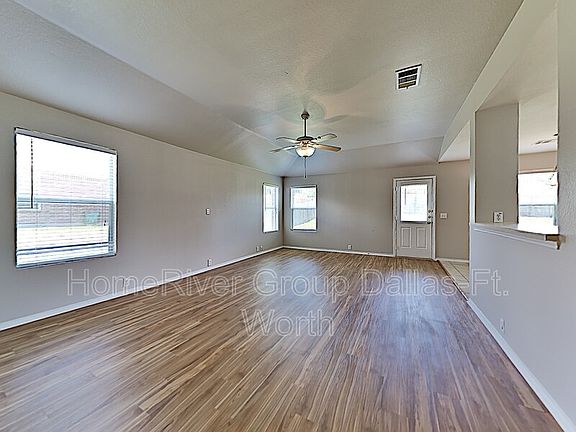 4th image of 4504 Napa Valley Dr