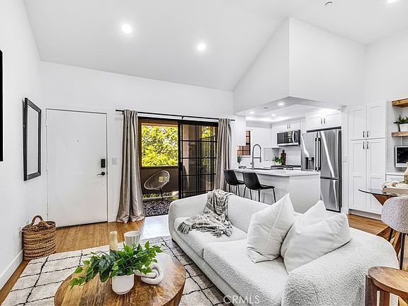 5th image of 1062 Calle Del Cerro Unit 1222