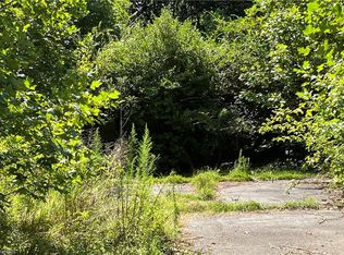 5450 Lake Woussicket Rd, Walnut Cove, NC 27052