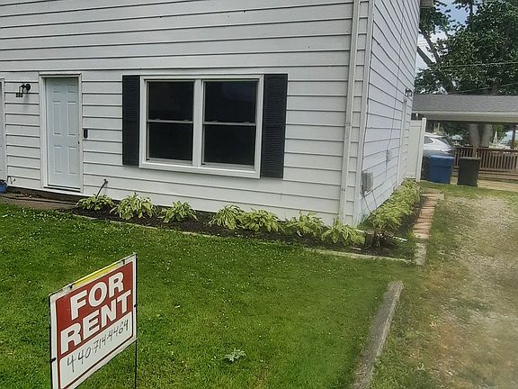 2 Story Duplex, new windows and new front door