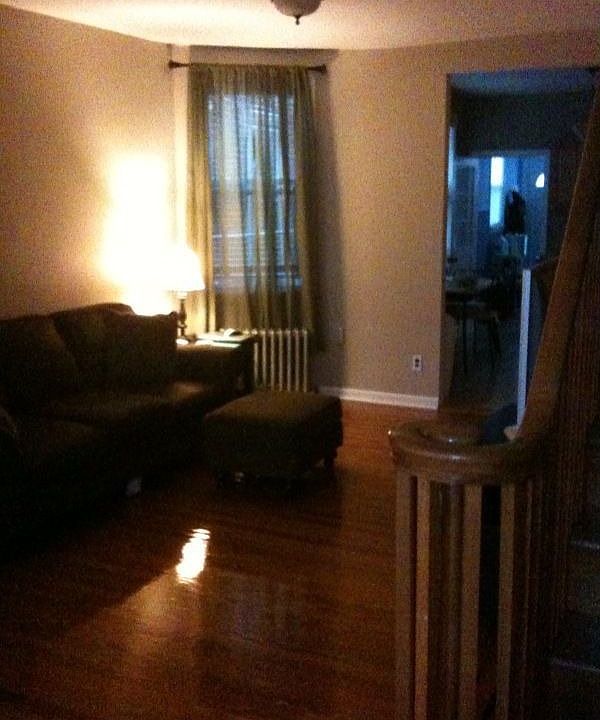 2nd image of 3141 Edgemont St