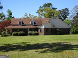 803 John W Tippins Rd, Claxton, GA 30417