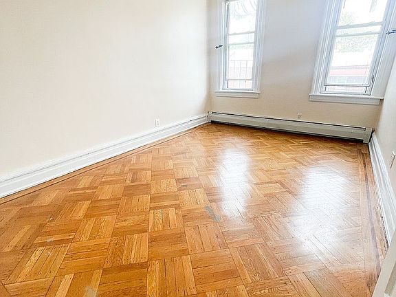 4th image of 21-73 45th St #B