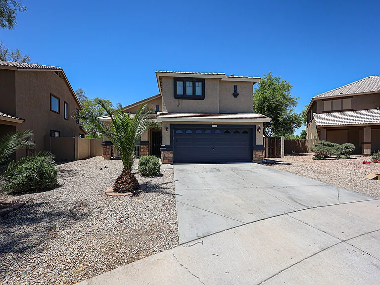 3402 S 82nd Ln — Photo 1