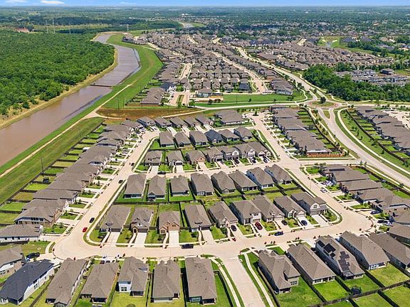 5th image of 8706 Windsong Trail Drive