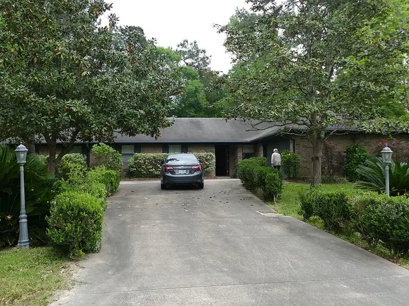 122 Ash Valley, Livingston, TX 77351