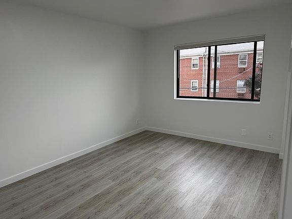 2nd image of 11215 76th Rd APT 4