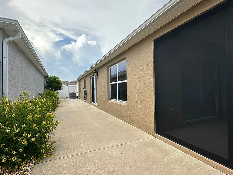 724 Yager Ln — Photo 38