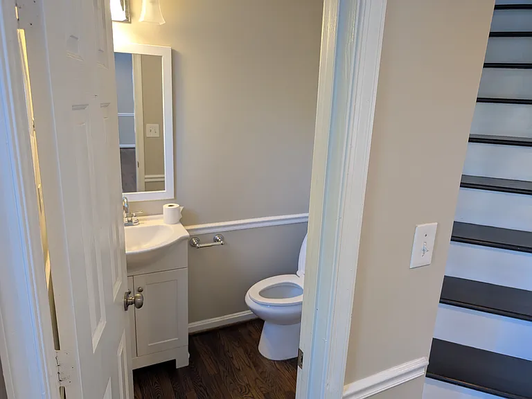 16004 Kings Mountain Rd — Photo 10