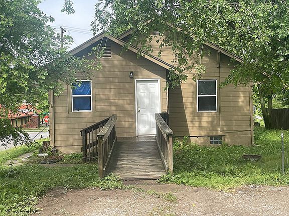 3rd image of 1201 N 29th St