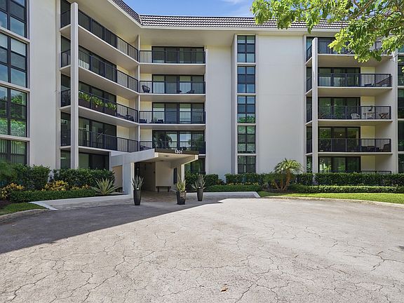 3rd image of 1301 River Reach Drive #514