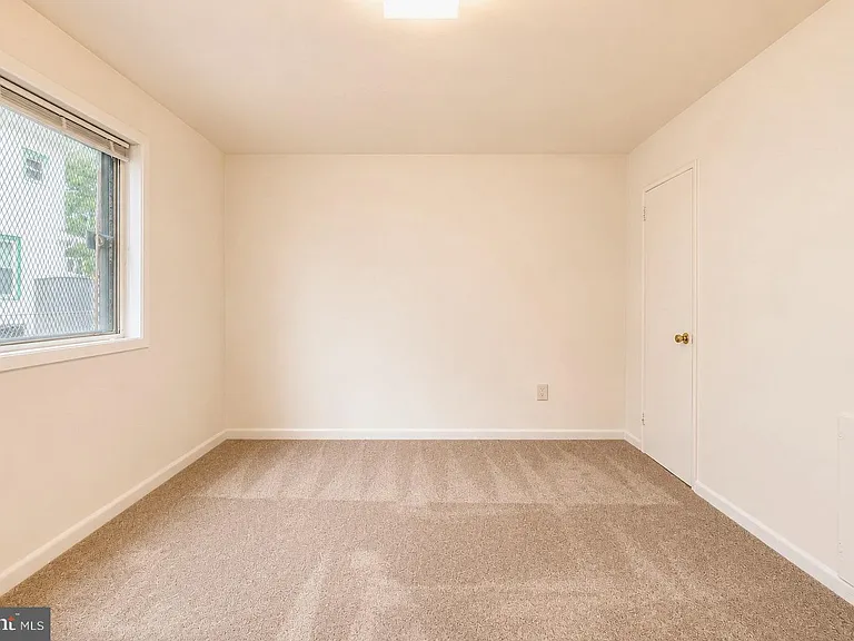 4921 Quarles St NE #103 — Photo 11