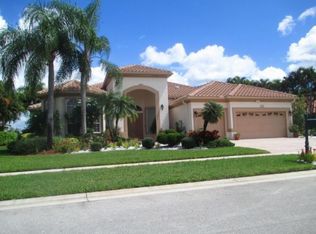 8300 Muirhead Cir, Boynton Beach, FL 33472