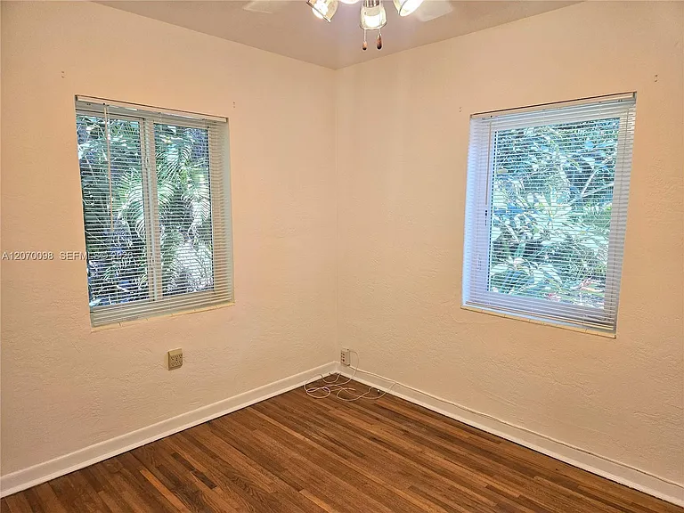 6624 SW 78th Ter — Photo 24