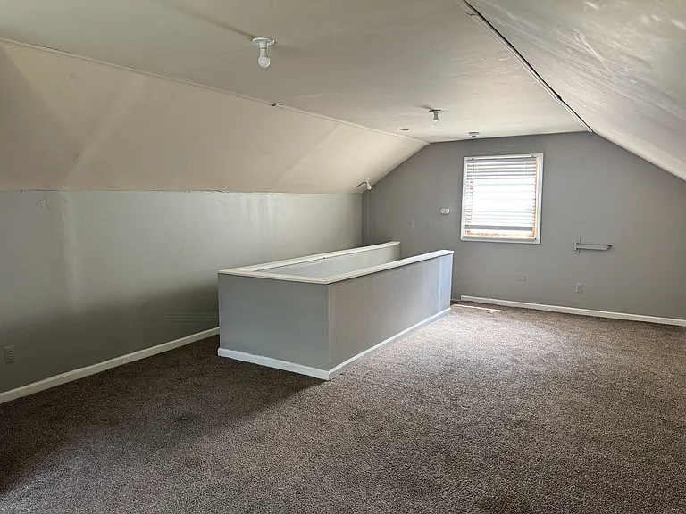 20246 Bloom St — Photo 7