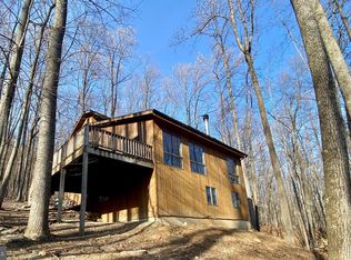 500 Salmon Ln, Berkeley Springs, WV 25411