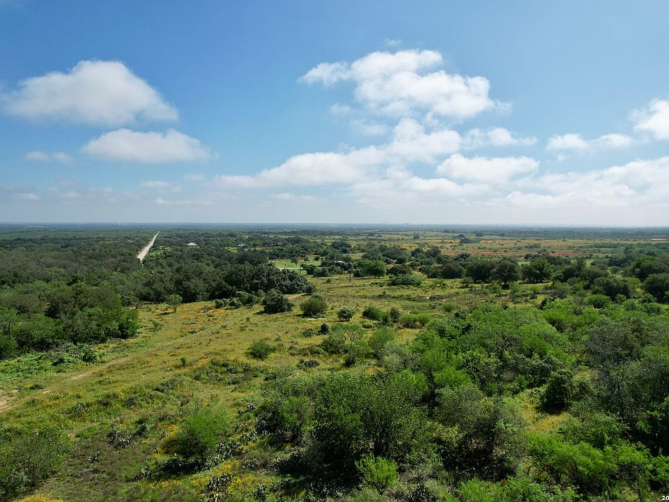 1st image of 22048 US HIGHWAY 281 S