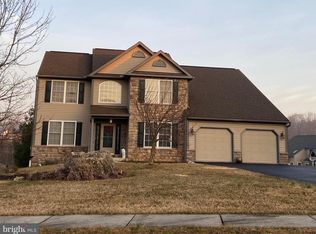 313 Valley Ct, Reading, PA 19608