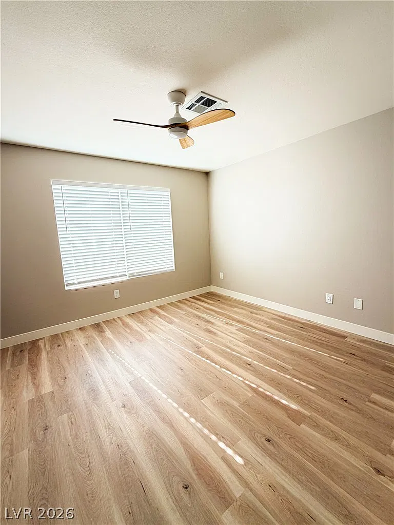 2 bed, 974 sqft, $1,945 — Photo 3