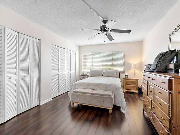 3rd image of 125 Shore Court #304a