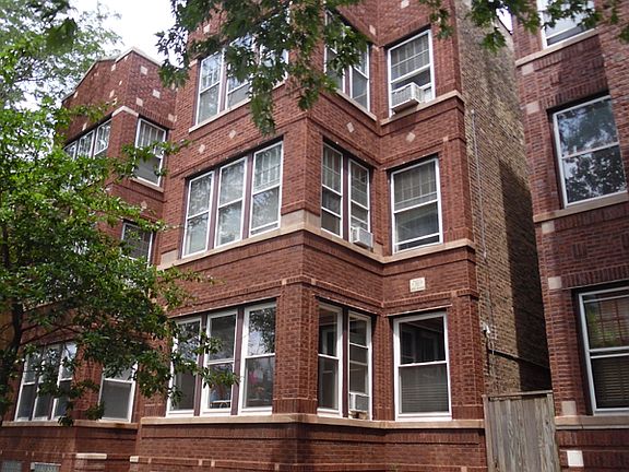 2nd image of 1468 W Winnemac Ave #1E