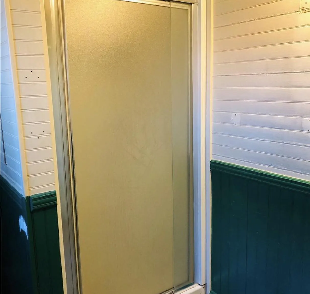 3 bed, $1,600 — Photo 2