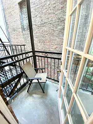 Rented by Bond New York | media 6