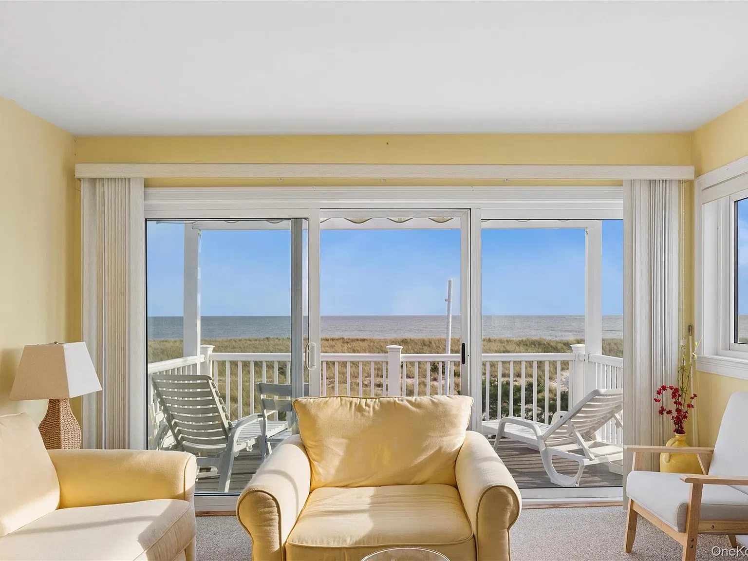 2 bed, 2.0 bath, 850 sqft, $12,300 — Photo 1
