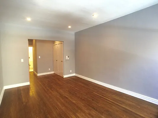 Rented by Bohemia Realty Group | media 35