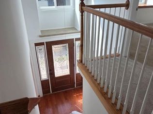 6022 Forrest Hollow Ln, Springfield, VA 22152