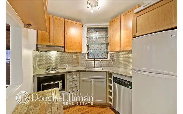 Sold by Douglas Elliman | media 9