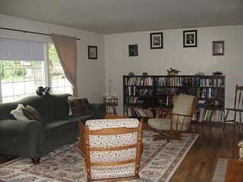 3rd image of 2041 N Ashland Ave