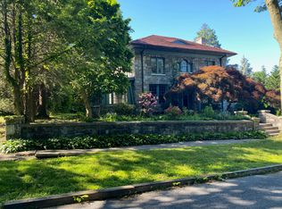 2113 Chestnut St, Harrisburg, PA 17104