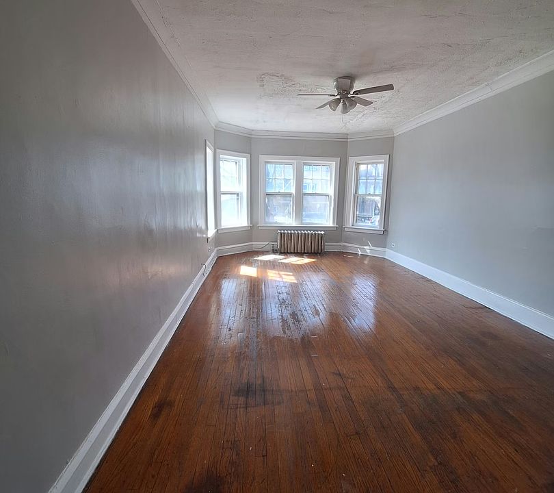 1st image of 6057-59 W Sacramento Ave #2948-52