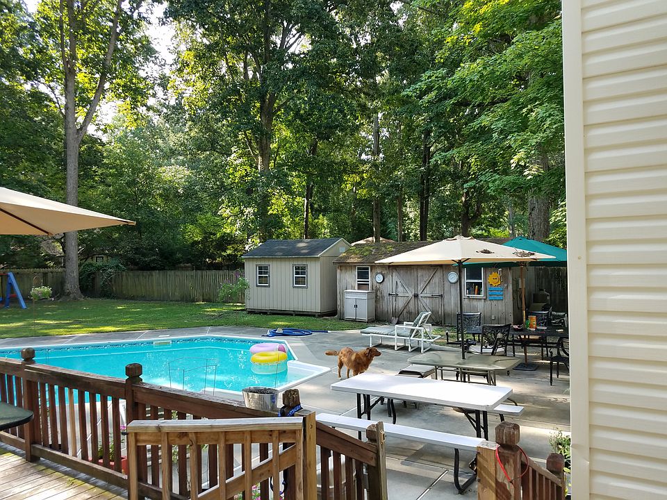 2nd image of 1208 Glenside Dr