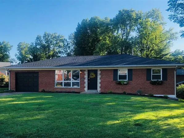 403 N Michigan Ave, Belleville, IL 62221