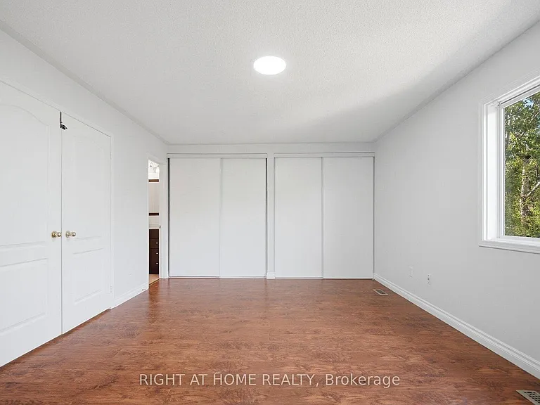 2349 Strawfield Ct — Photo 15