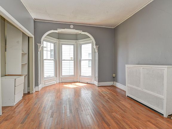 3rd image of 68 Hudson Ave APT 1