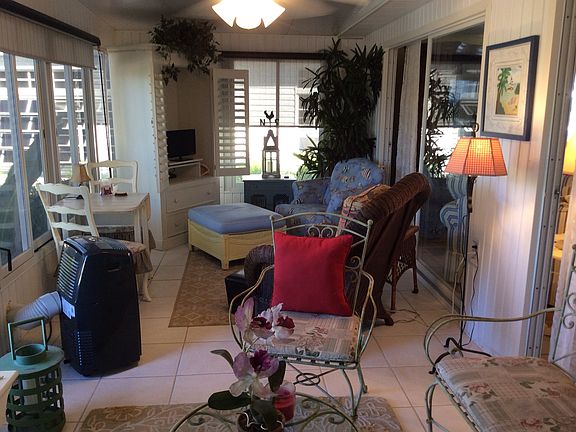 3rd image of 11490 Dogwood Ln