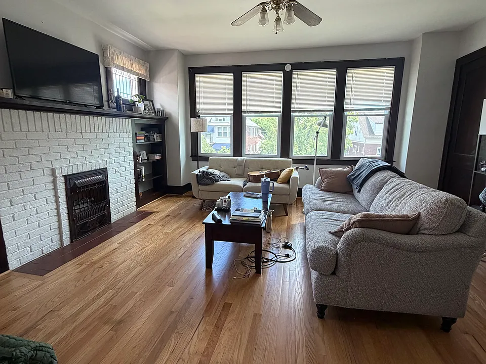 1241-1243 Beaconsfield Ave #1241