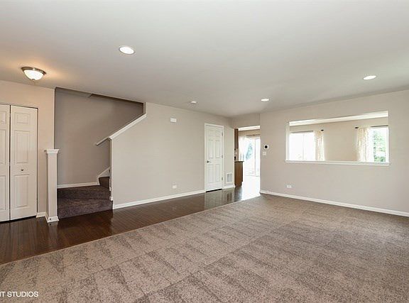 2nd image of 713 Dover Ct