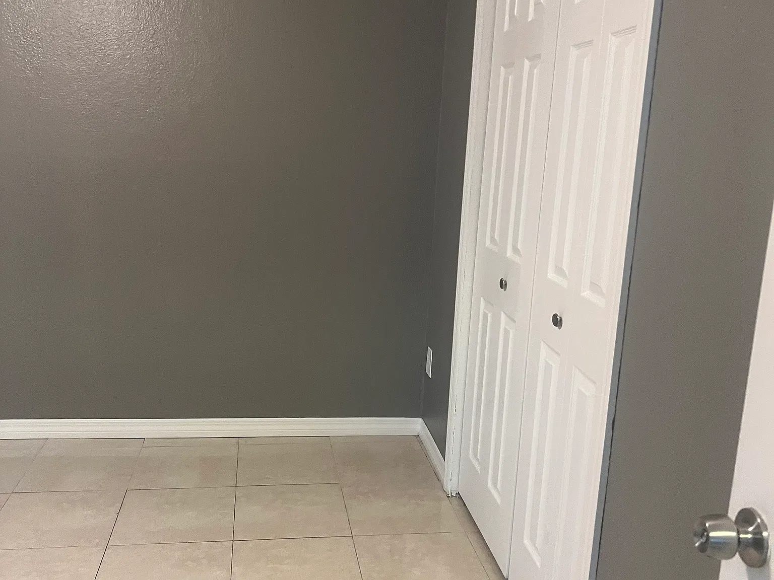 2 bed, 784 sqft, $1,300 — Photo 4