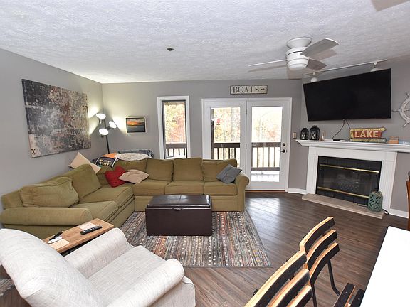 2nd image of 4104 E Eagle Bay Dr #53