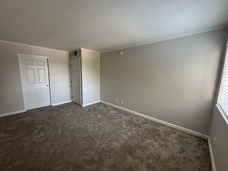 1118 Valencia St #217 — Photo 8