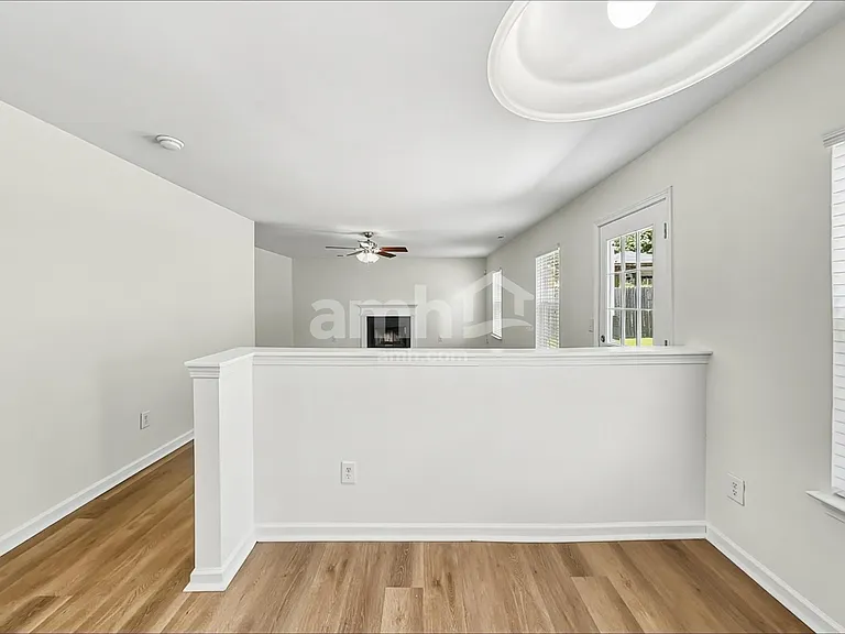 4134 Robinwood Dr — Photo 6