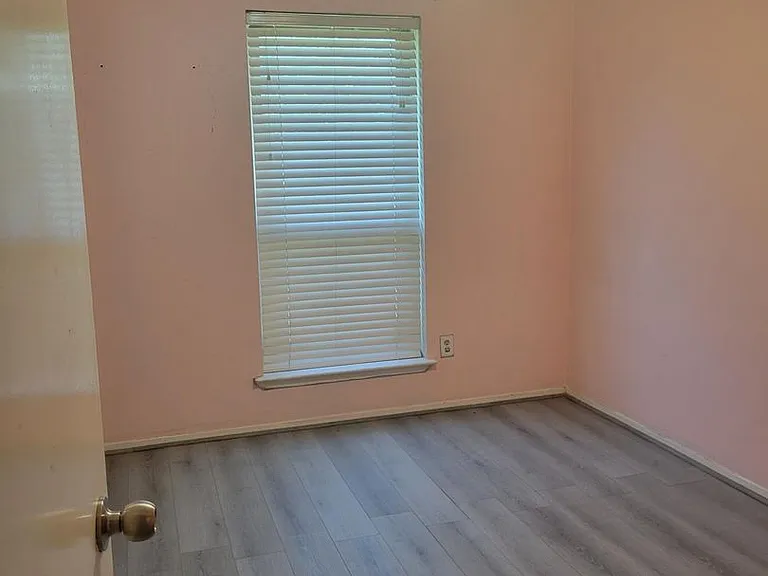 18606 Bridoon Dr — Photo 9