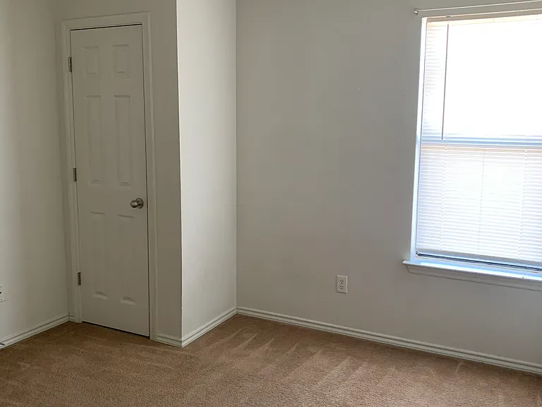 2916 Ashley Dr #2916 — Photo 12